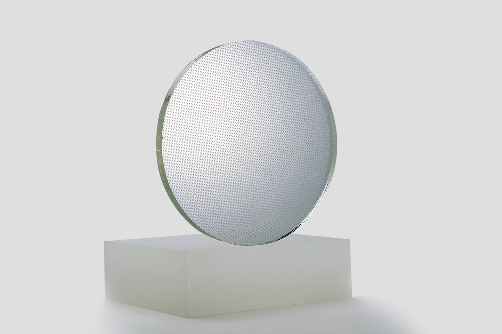 選擇亞克力導光板可以從哪些方面入手